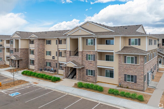 The Reserve at Crescent Cove - The Reserve at Crescent Cove Apartments
