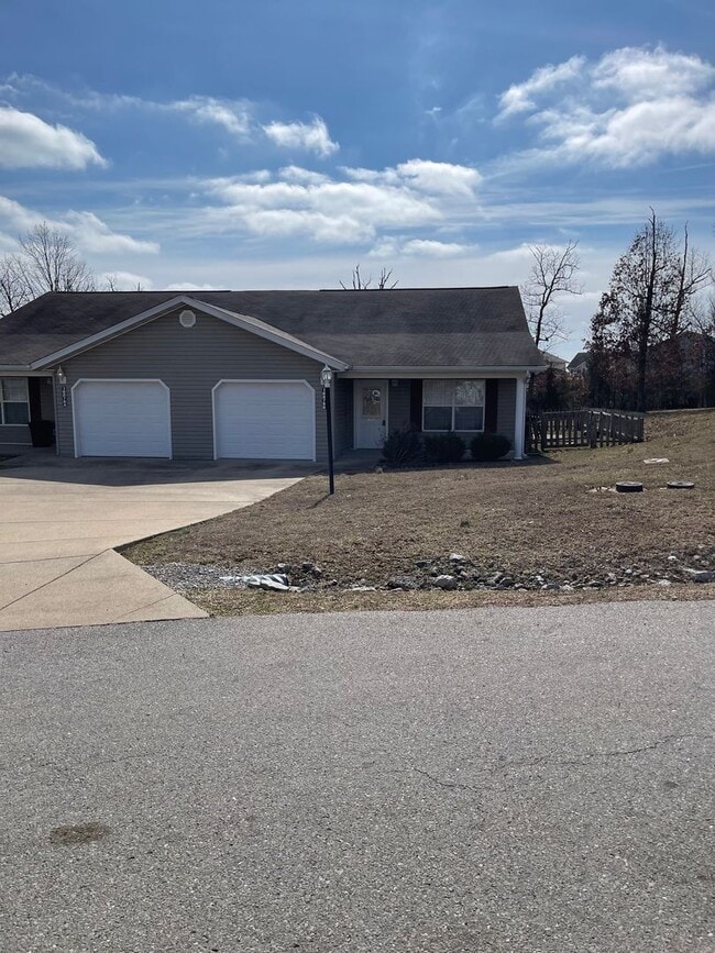 Building Photo - 16878 Hurricane Ln Unit B