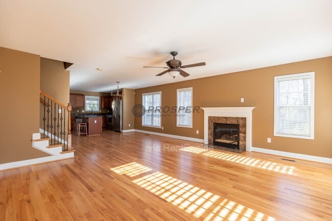 Photo - 102 Wellington Ave