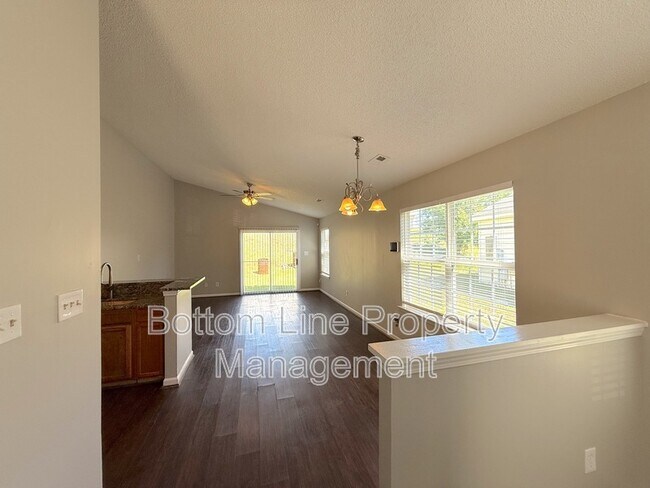 Photo - 11822 Stewarts Crossing Dr