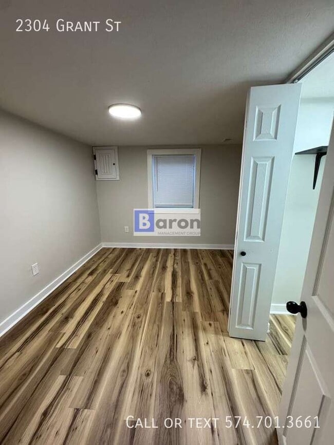 Photo - 2304 Grant St