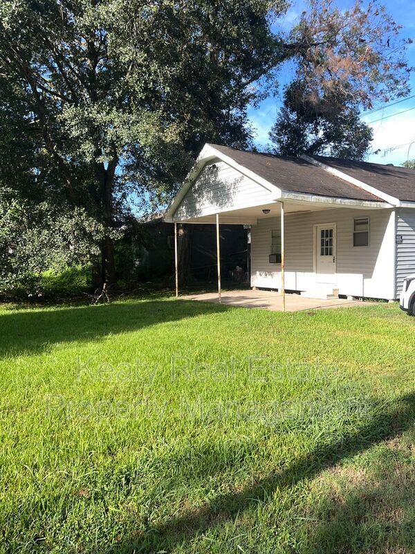 Photo - 801 S East St
