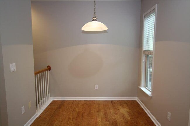 843 Commonwealth Ave SE