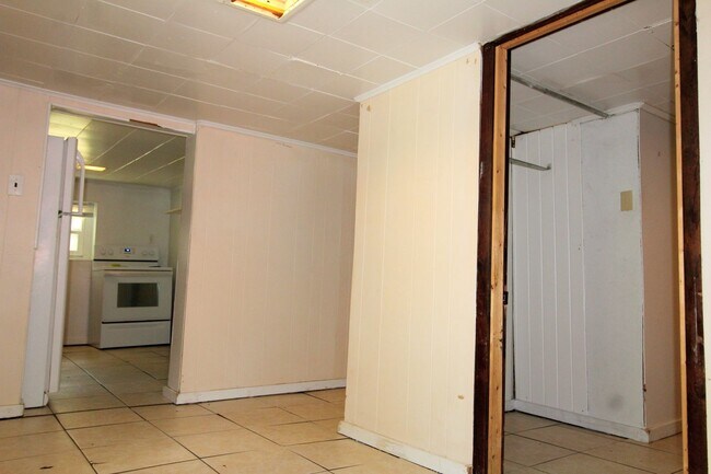 Photo - 1023 College Ave Unit 1023-B