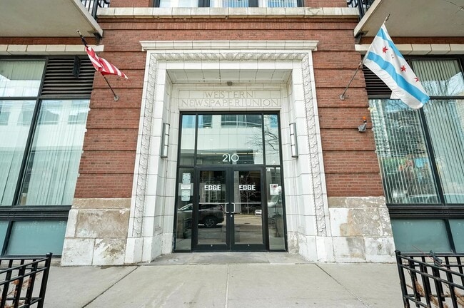 Photo - 210 S Desplaines St Unit 1807