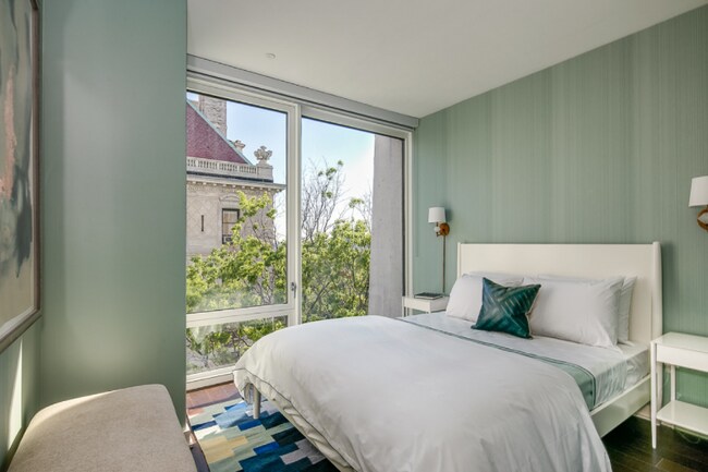 Photo - 400 W 113th St Unit 927