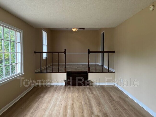 Photo - 6458 Easthampton Rd