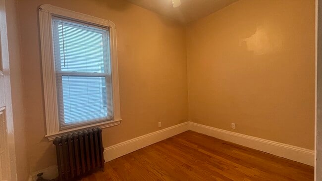 Photo - 33 Hollander St Unit 3