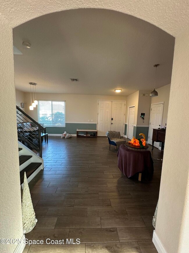 Photo - 567 Glenbrook Cir