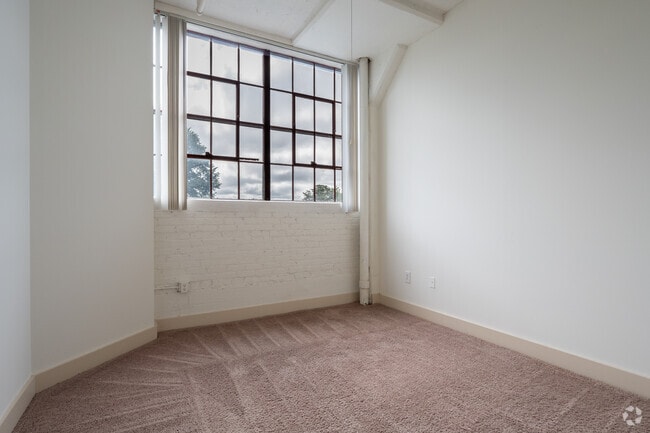Kinney - Bedroom