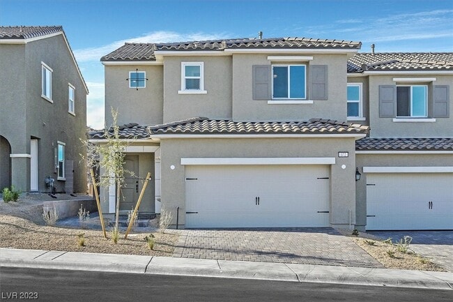 Photo - 372 Rosefinch St Condo