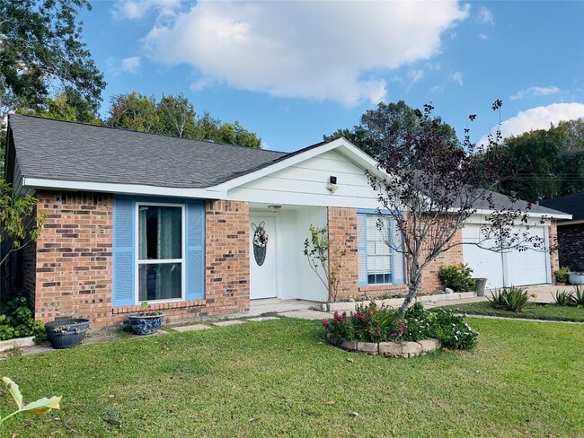 Photo - 17131 Hewing Dr