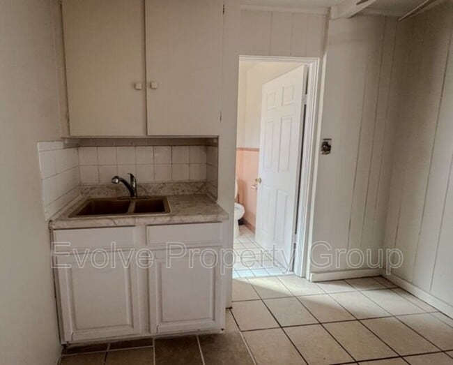 Photo - 710 N Grove St Unit C