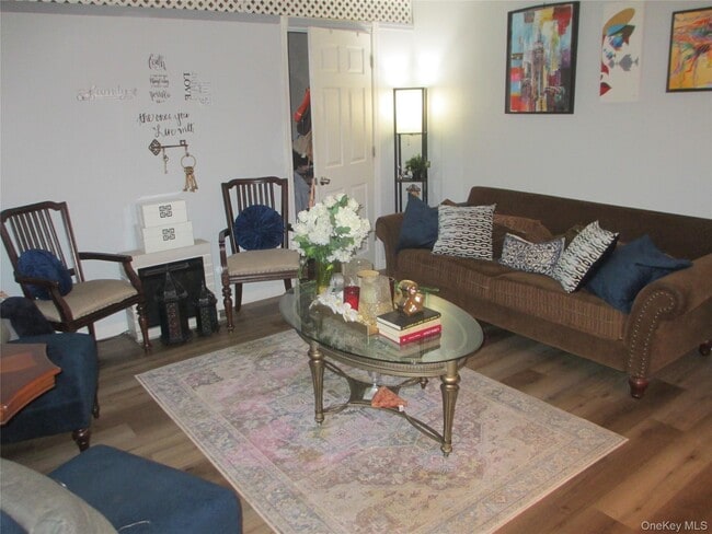 Photo - 31 Richard Ct