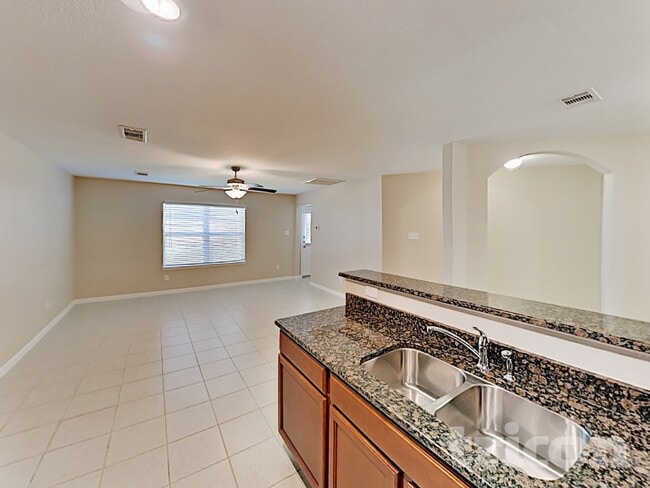 Photo - 709 Totem Trail Dr