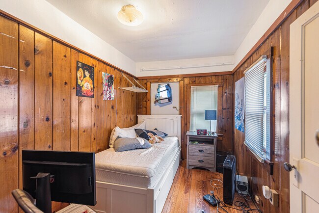 Photo - 428 S Division St Unit 4