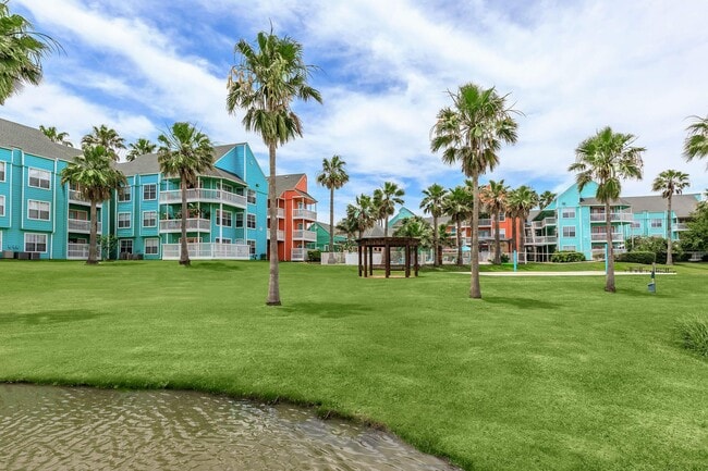 THERE'S NO PLACE LIKE HOME - Residence at West Beach Rental
