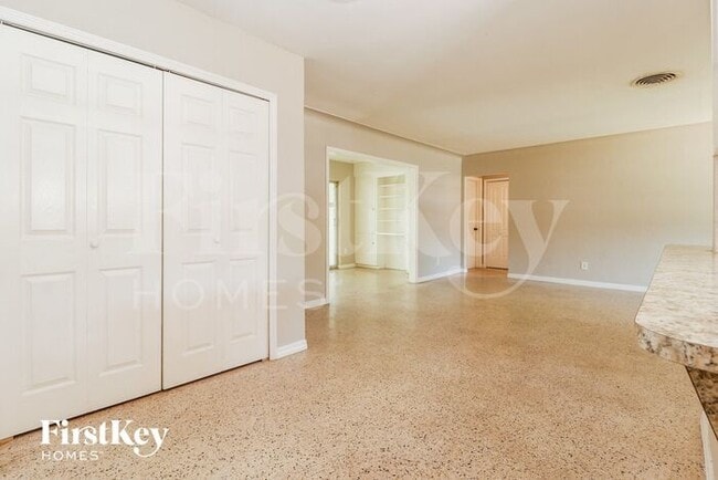 Photo - 5900 Grove St S House