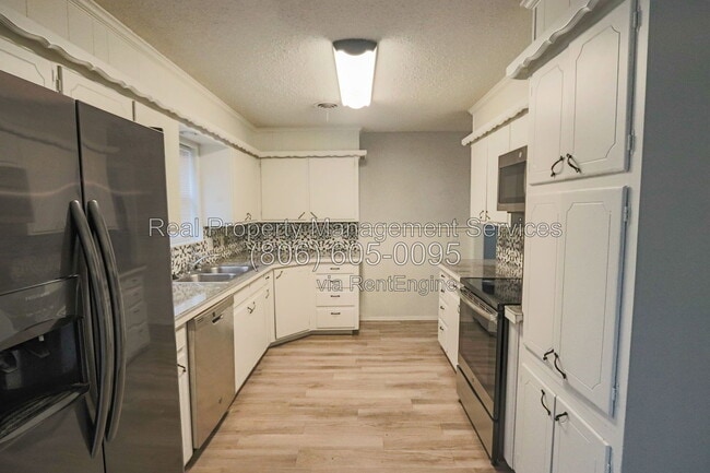 Photo - 3017 66th St
