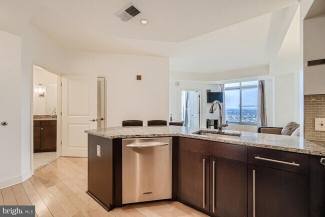 Photo - 675 S President St Unit 2107