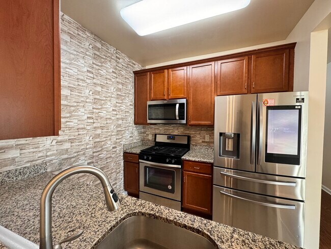 Photo - 825 Strassle Wy Condo Unit 825