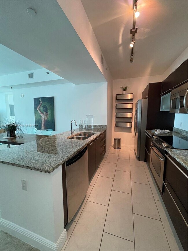 Photo - 951 Brickell Ave Unit 1700