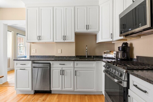 Photo - 21 Chauncy St Unit 21