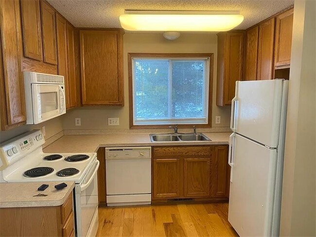 Photo - 7326 147 Ln NW