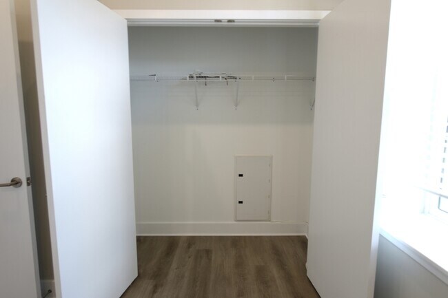 Photo - 4000 W Girard Ave