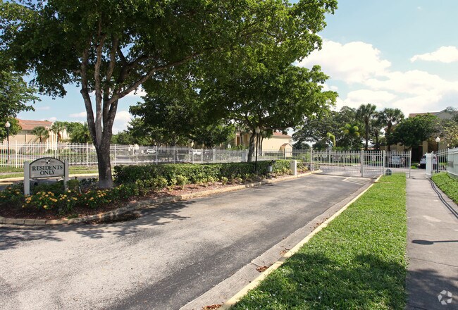 Primary Photo - Fairway Greens