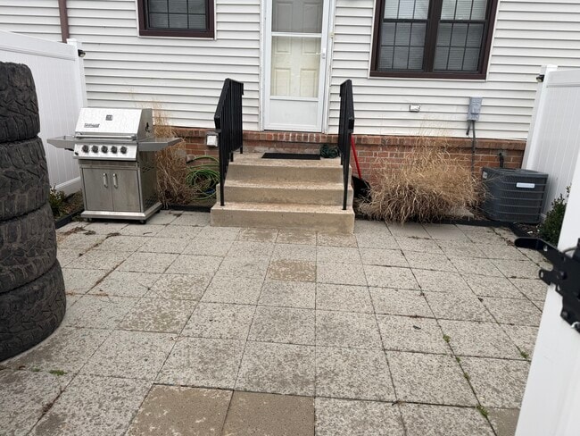 Photo - 183 Cynthia Dr