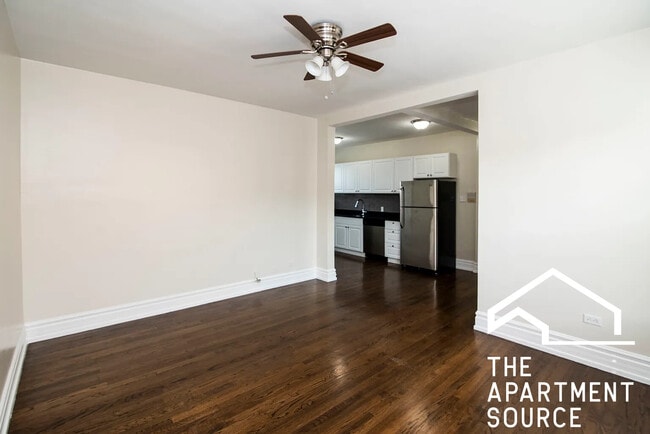 Photo - 3819 1/2 N Greenview Ave Unidad 1E