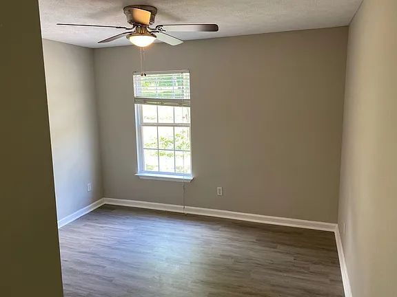 Photo - "Charming 3-Bed Home with Spacious Layout in Chattanooga!"