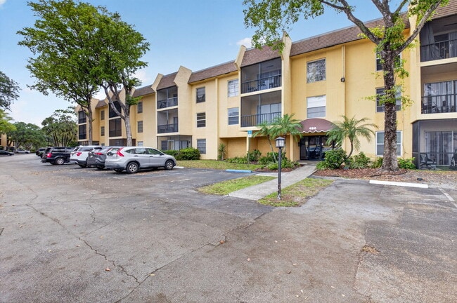 Photo - 480 NW 20th St Unidad 205
