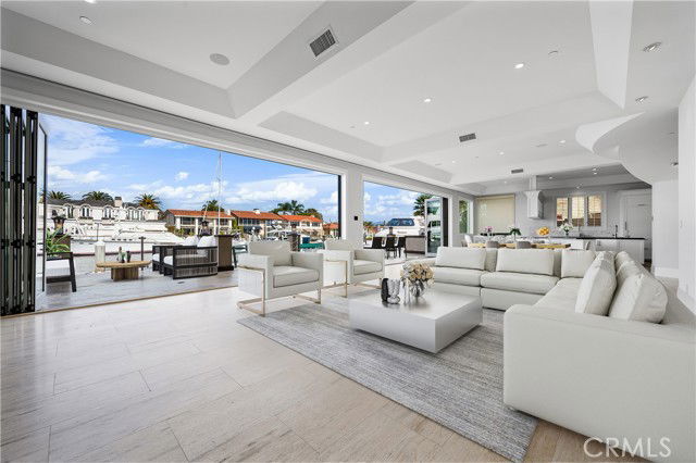 Photo - 45 Linda Isle