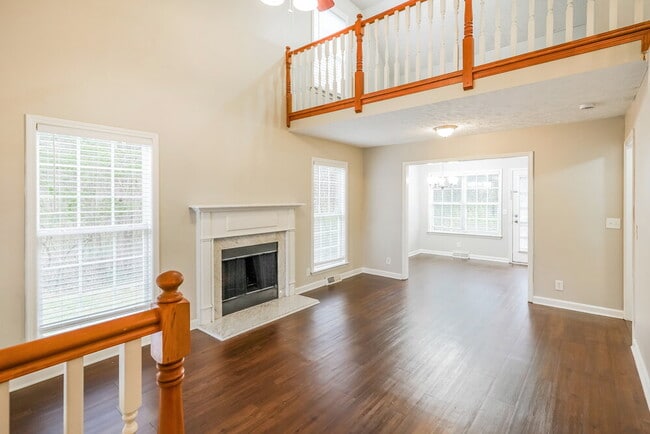 Photo - 208 Painter Dr