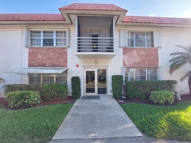 Photo - 3550 NW 8th Ave Unit 713