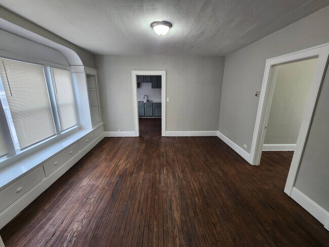 Photo - 8006 Laumar Ave Unidad UP