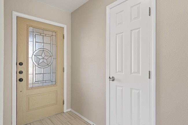 Photo - 2301 Redbird Cove