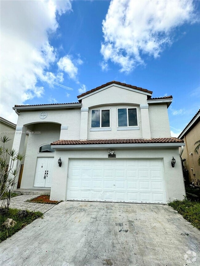 Building Photo - 1845 Vista Way Rental