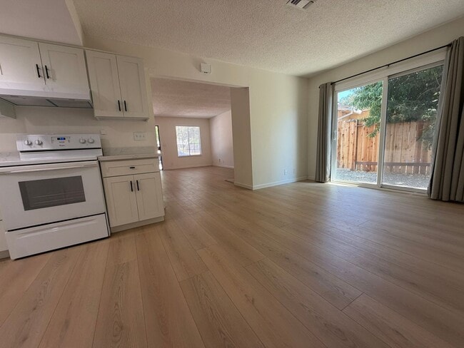 Photo - Newly Renovated 2-Bedroom Home with Large Yard – Pet Friendly in North Highlands! Move in Today!!!