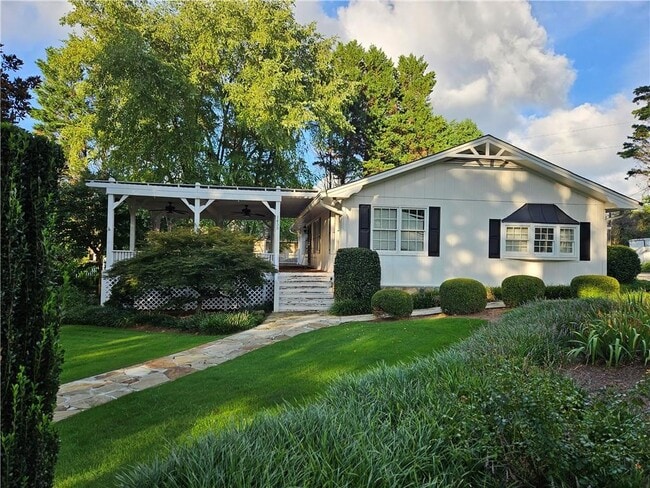 Photo - 1455 Courtney Ln