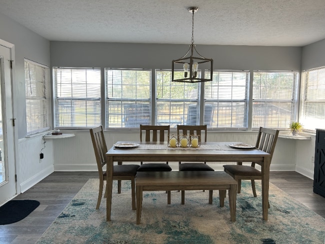 Photo - 1402 Clay Ave