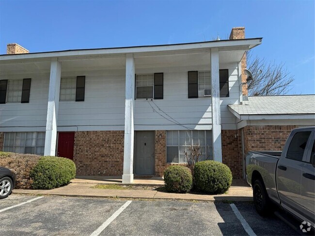 Building Photo - 200 Dahlberg Blvd Unit 1 Rental