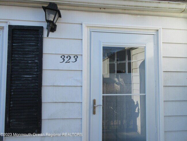 Photo - 323 15th Ave