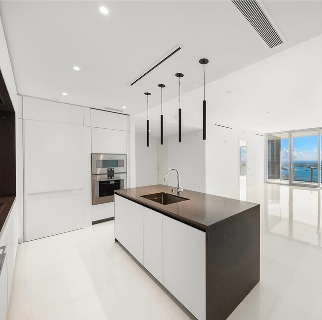 Photo - 335 S Biscayne Blvd