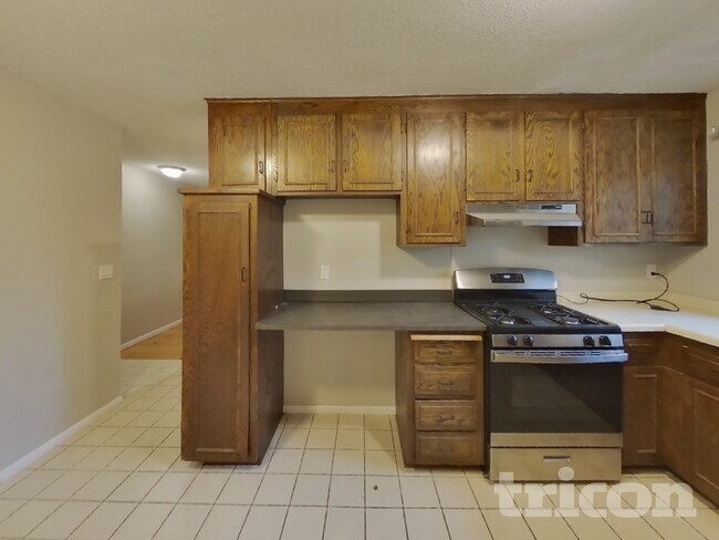 Photo - 3820 Union Terrace Ln N