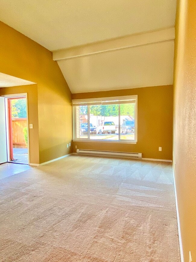 Photo - 2 bedroom Condo apartment in Fairwood-Rent...