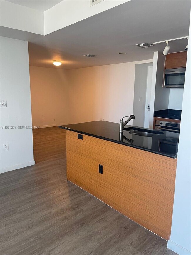 Photo - 50 Biscayne Blvd Unit 5207