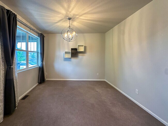 Photo - 17286 Bluetrail Ave